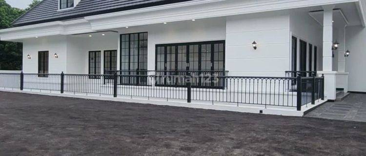 Dijual Rumah Cantik Modern Classic Type Down Slope Ada Kolam Renang di Perumahan Elite Bogor 1