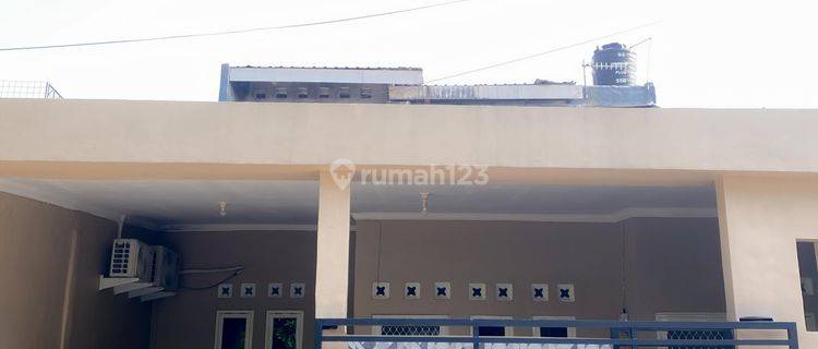 Dijual Rumah Griya Kebraon Bagus Terawat 2 Lantai 1