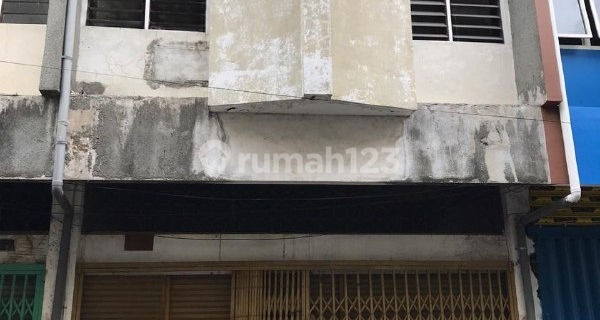 Ruko Terawat Lokasi Strategis Ngaglik, Kapasari Surabaya   1