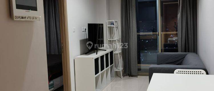 Disewakan Apartemen Taman Anggrek Residence Lantai TINGGI Furnish 1