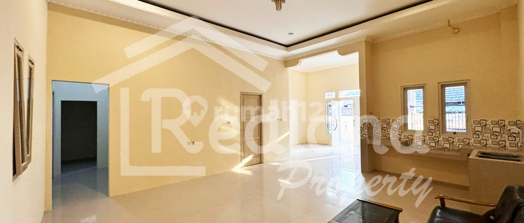 Rumah di Permata Putih , Semarang ( De 7872 ) 1