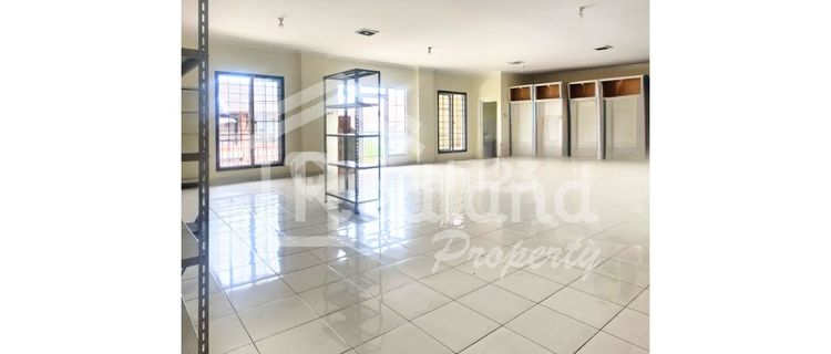 Warehouse in the Peterongan area, Semarang (De 8317) 1