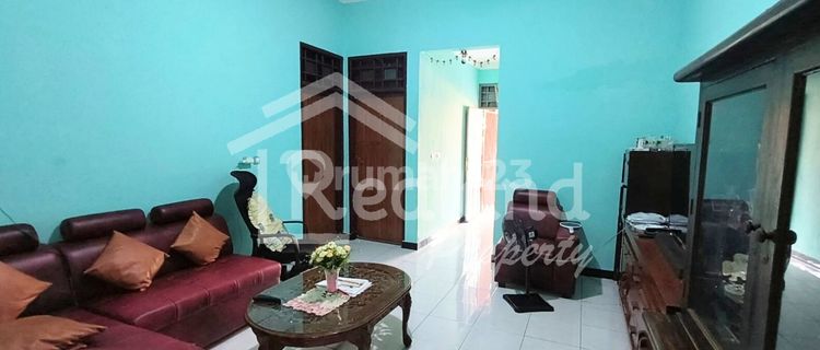 Rumah di Semarang Indah , Semarang ( De 8093 ) 1