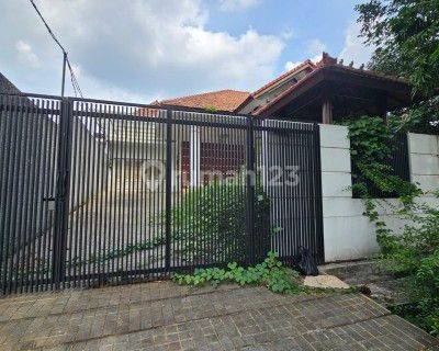 Rumah Di Jual Di Jalan Wijaya Iv Kebayoran Baru Jakarta Selatan 1