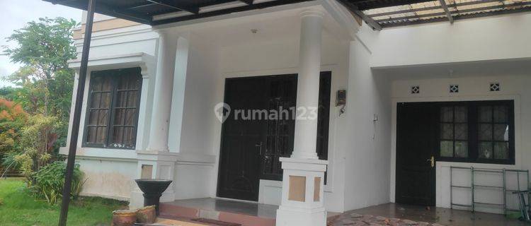 Rumah Homy Hook Depan Taman Dalam Perumahan Elite Balikpapan Shm Timur 2 Lantai 1