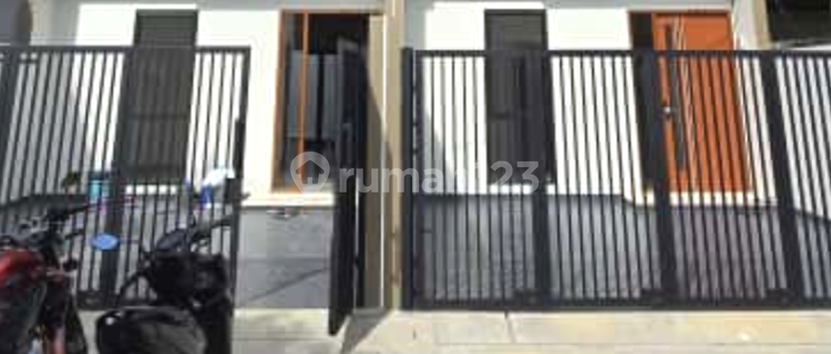 Strategically Located House in Kavling DKI, South Meruya, West Jakarta 1