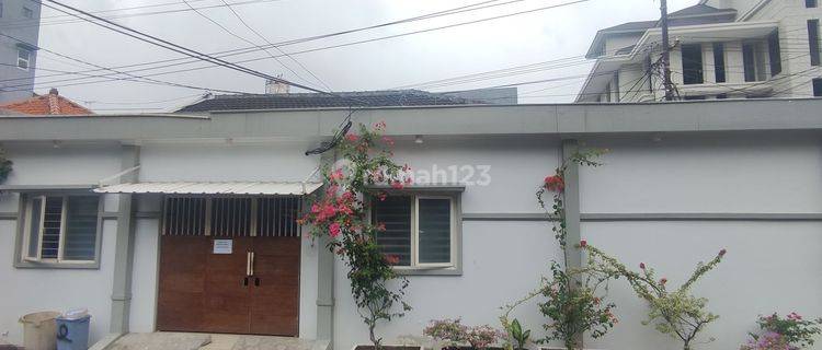 Rumah Kost di Jalan Embong Blimbing 2 Lantai SHM Rumah Kos 1