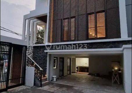 Di Jual Rumah Smarthome Mewah 3 Lantai Strategis Harga Terbaik Di Lame Town House Cibubjr Jatisampurna Bekasi 1