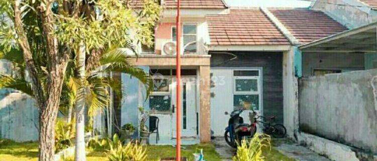 Rumah di Jalan Kembar Utama Perumahan Menganti 1