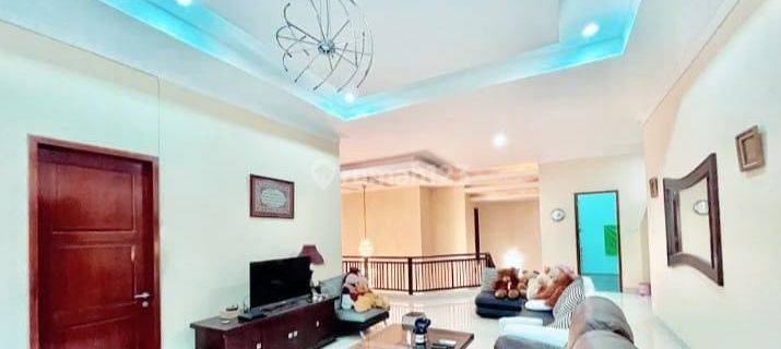 Di Jual Rumah Mewah Asri 2 Lantai Ada Swimming Pool Strategis Di Menteng Jakarta Pusat 1