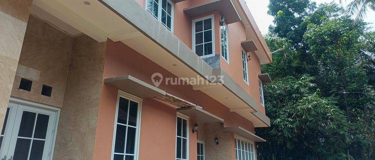 Disewakan Rumah Mewah Villa Siap Huni 1