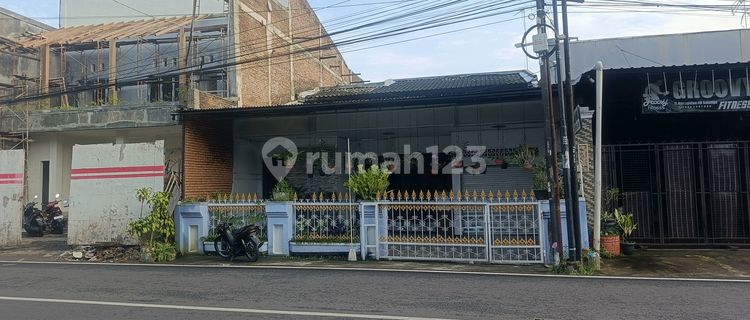 For Rent: Move-in Ready House in Salatiga City Center, Suitable for Office and Business. 1