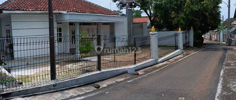 Disewakan Rumah Luas Siap Huni Di Blotongan Dekat Uksw Salatiga 1