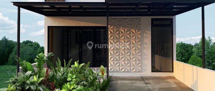 Dijual Rumah Baru Sertifikat Hak Milik di Madiun Bonus Taman  1