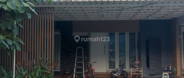 Rumah Dengan Interior Modern Legenda Wisata Cibubur Siap Huni Dalam Cluster Nyaman Dan Asri 1