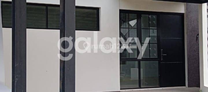 Rumah di Jl. The Miles BSB, Semarang 1