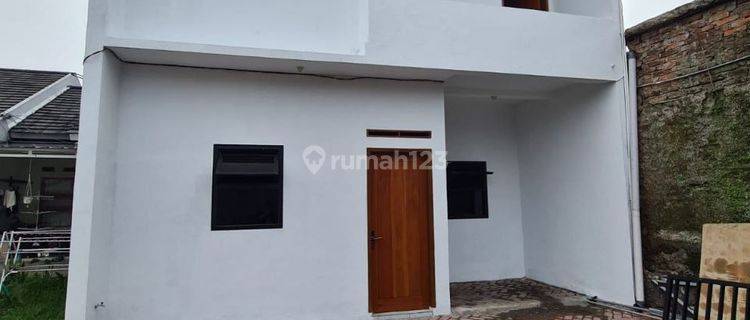 Rumah 2 Lantai Baru SHM di Cimahi Tengah, Cimahi 1