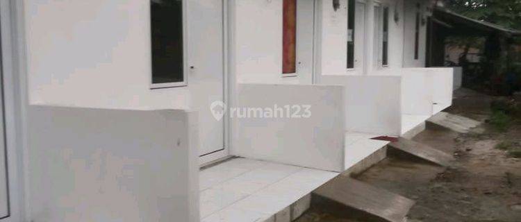 Di Jual Cepat Rumah Kos Petakan Baru 5 Pintu Siap Huni . Hunian Cikuda Wanaherang Cileungsi. 1