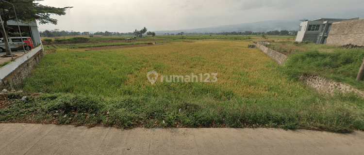 Tanah 4.058 m² Cocok untuk Komersial di Talaga, Majalengka 1