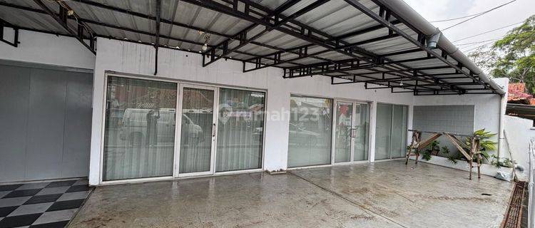 Disewakan Rumah Mainroad Cocok untuk Ruang Usaha di Kesambi, Cirebon 1