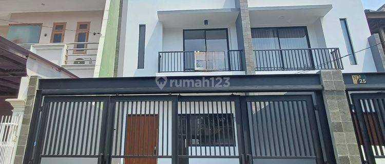 Rumah 2 Lt Siap Huni Di Kav Dki 1