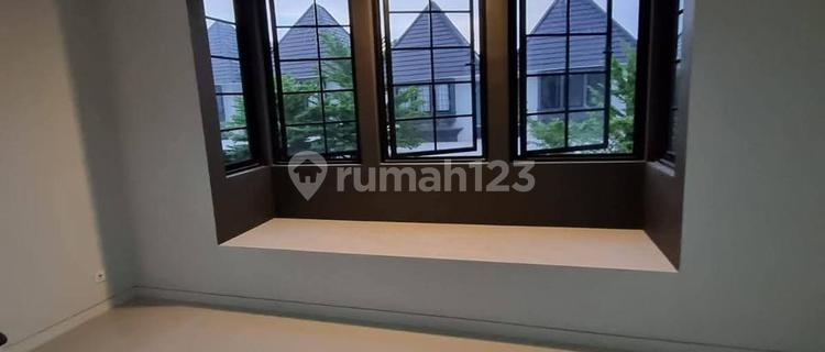 Siap Huni, Rumah, 2 Lantai 4 Kamar, 4 Toilet Citra Grand Graha Estetika Golf Candi Pandanaran Tembalang Sambiroto 1