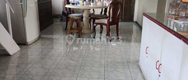 For Sale: 3-Story House in West Semarang, 235/430m², Bojongsalaman Cabean 1
