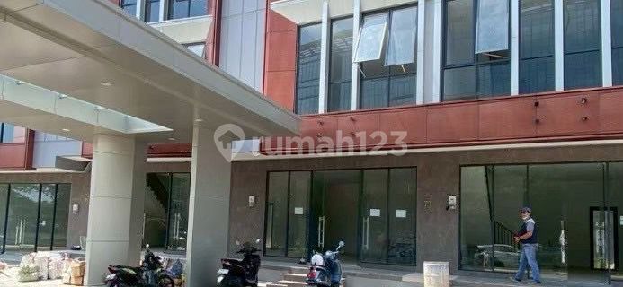 Selling Attached Shophouses on the Main Street of Kota Wisata. 1