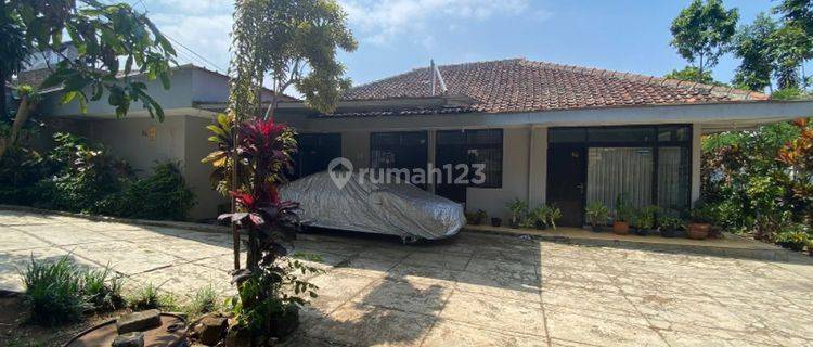 Rumah Asri Halaman Luas Sayap Dago Cigadung 1