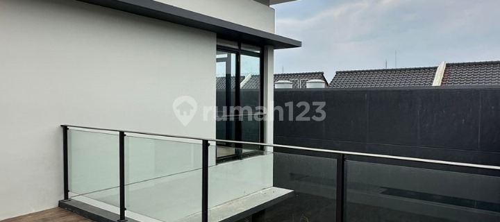 Disewakan Rumah Kota Baru Parahyangan Grand Nayapati 1