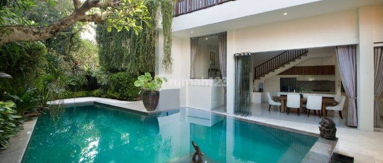 Spacious Modern-Design Villa, Puri Gading, Jimbaran 1