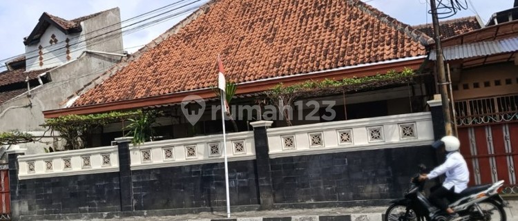 Good, Clean Women's Boarding House in Paku Alaman, Yogyakarta. Close to Any Campus. Contact: 0812129164 1