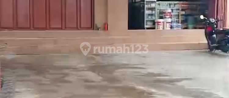 New Ready-to-Use Shop House, near Complex of 5 Factories Close to Jimbaran, Semarang Regency 1