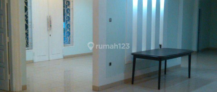 Dijual cepat Rumah mewah Taman Laguna, Cibubur 1