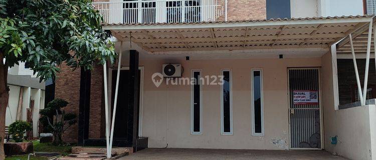 Rumah Minimalis  Mewah Di Kota Sidoarjo 1