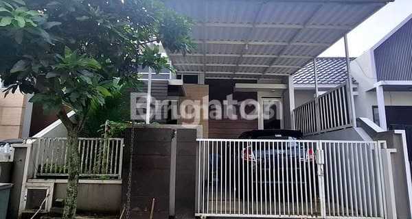 Furnished Ready-to-Live House in Austinville, Malang 1