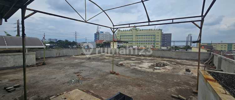 Dijual dan Disewa Ruko 2,5 Lantai Luas di Kopo, Bandung 1