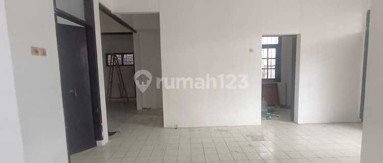 For Rent Hook House in Taman Kopo Indah, Bandung 1