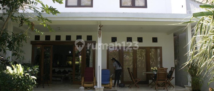 Dijual Rumah One Gate Full Furnish with view 1