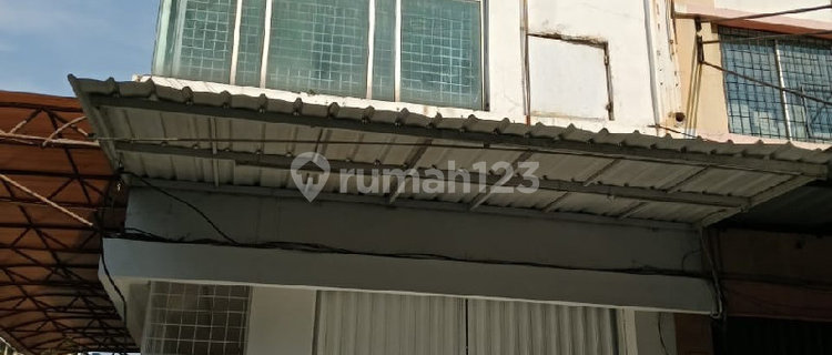 Shop House in Cempaka Mas Suitable for Culinary and Office 1
