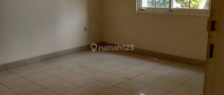 Disewa Rumah Cluster Cendana Golf PIK Uk 8x18m² 2½ lantai 1