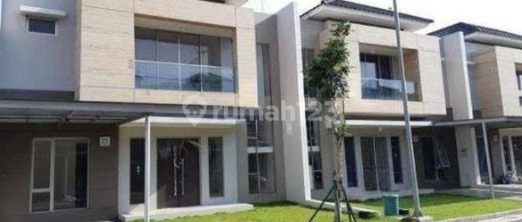 For Rent: PIK Serenade Golf Island House, already has a kitchen set, size 8x20 m². 1