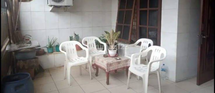 Dijual rumah 2 lantai cikoko jakarta selatan  1