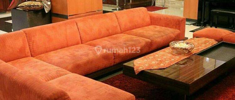 Rumah Disewakan Rumah Mewah 2 Lantai Siap Huni 1