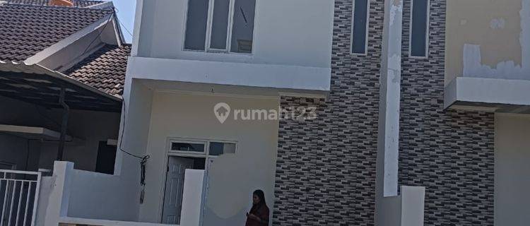 Disewakan Rumah 2 Lantai Are Gunung Anyar 1