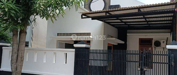 Rumah SHM Bagus, 1,5 lantai, duta bintaro  1