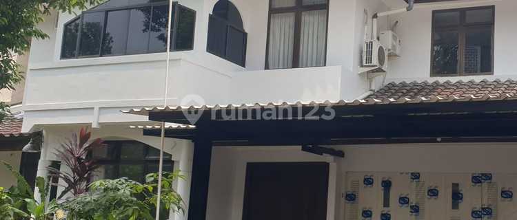 Rumah Bagus SHM di Cikini Sektor 7-Bintaro 1