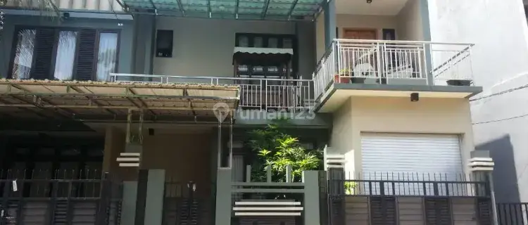 Rumah Bagus di Cempaka Putih, Jakarta Pusat 1