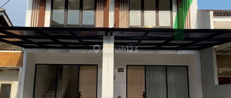 Rumah 2 Lantai Baru Semi Furnished Royal Paka Residence 1 Menit Dari Upn 1