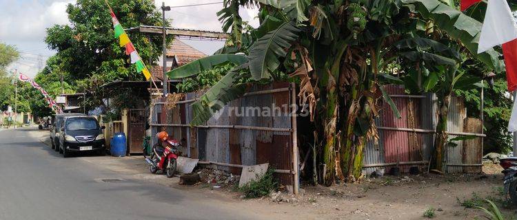 Tanah Mangku Aspal Mobil Simpangan Utara Uad4 Dalam Ringroad 1